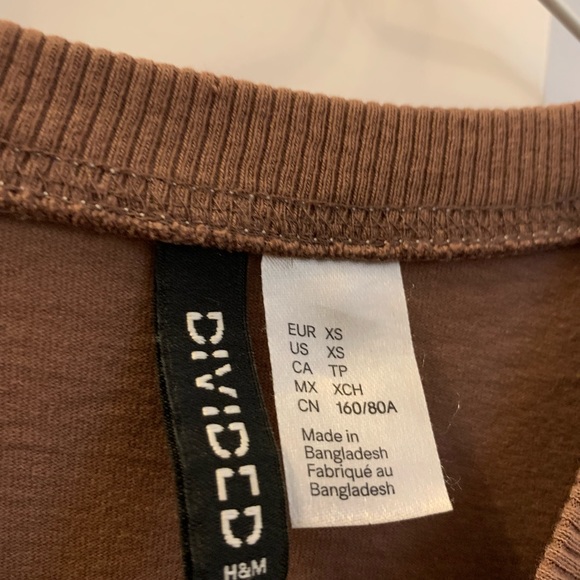 H&M Divided Brown Portland Oregon T-shirt with Print Size XS - Picture 3 of 5